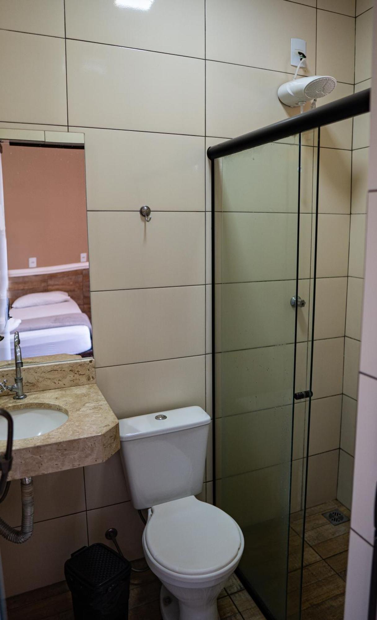 Hotel Nixon Proximo, Rodoviaria, Prefeitura E A Matriz Central Itaí エクステリア 写真