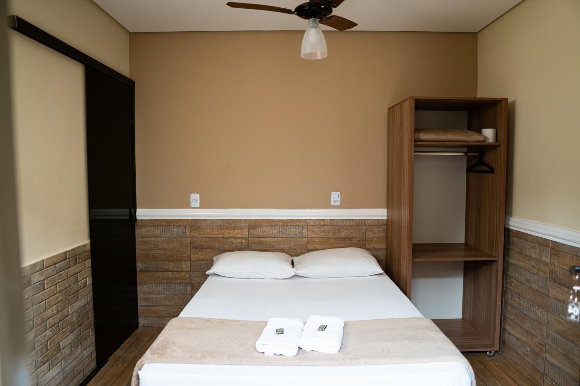 Hotel Nixon Proximo, Rodoviaria, Prefeitura E A Matriz Central Itaí エクステリア 写真