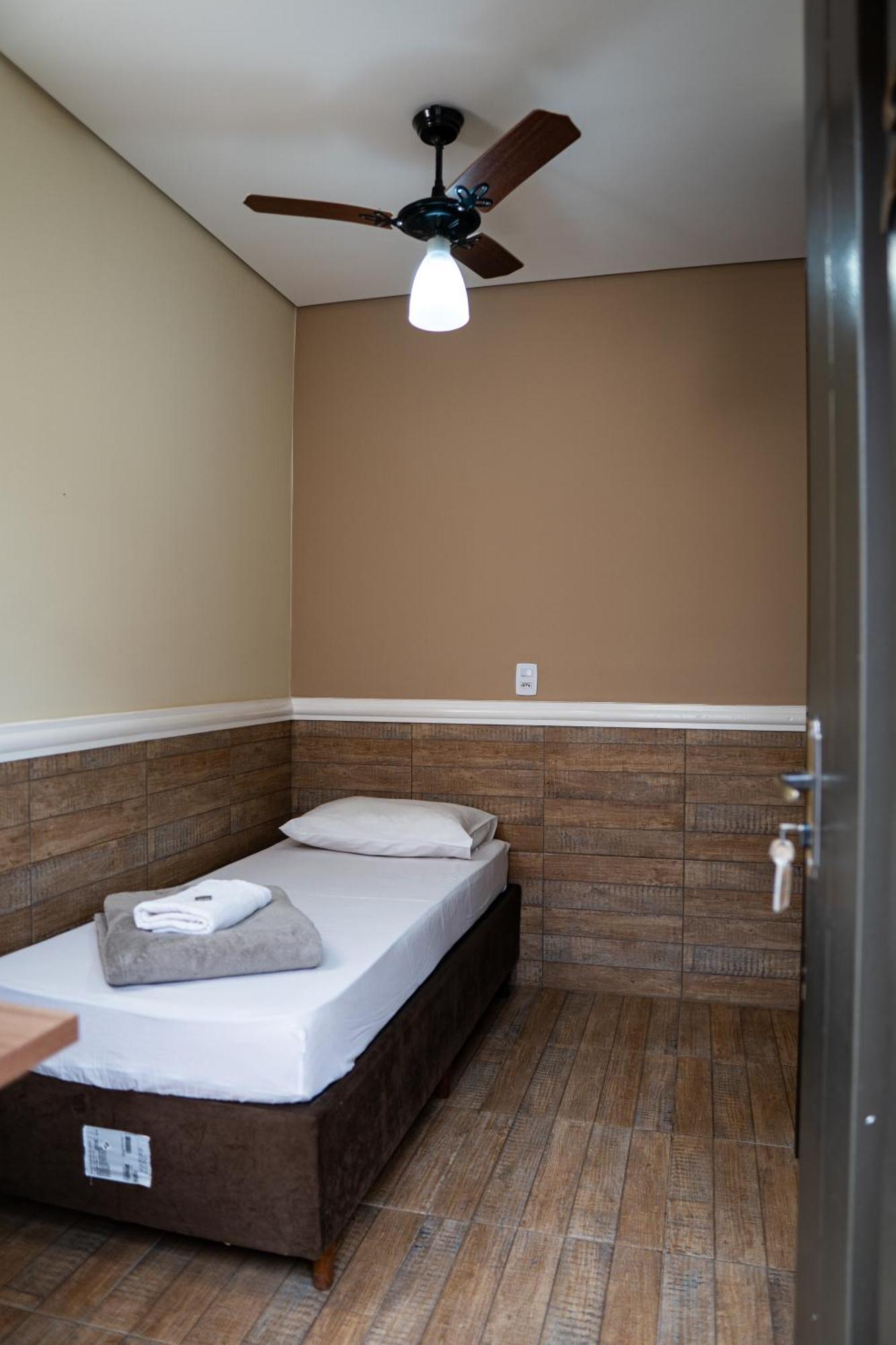 Hotel Nixon Proximo, Rodoviaria, Prefeitura E A Matriz Central Itaí エクステリア 写真