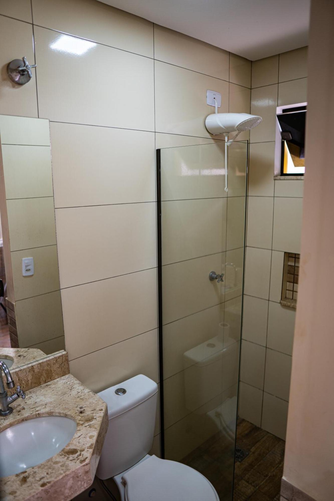 Hotel Nixon Proximo, Rodoviaria, Prefeitura E A Matriz Central Itaí エクステリア 写真