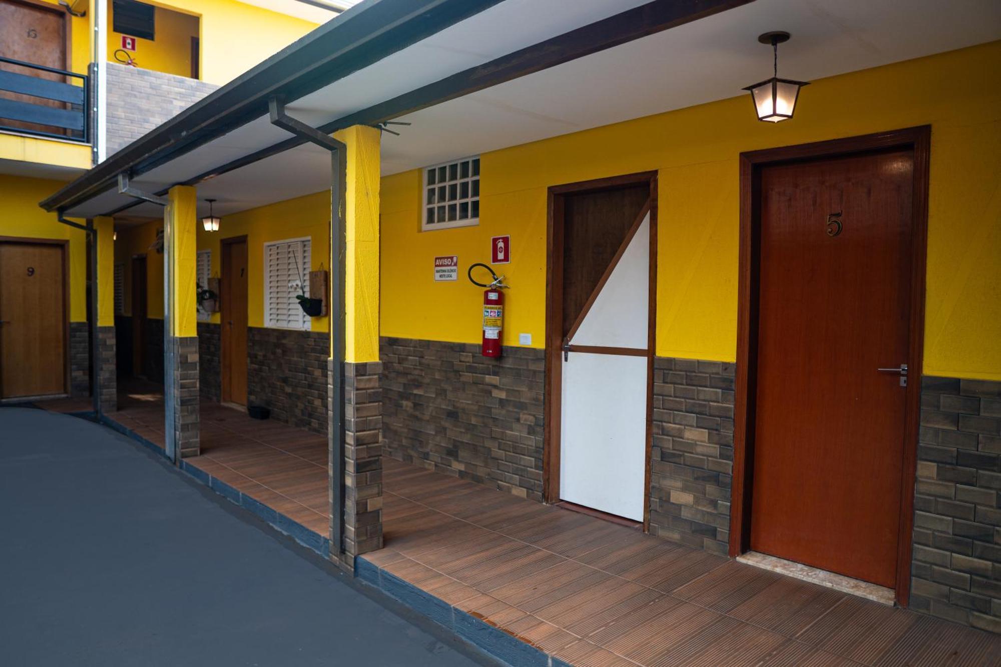 Hotel Nixon Proximo, Rodoviaria, Prefeitura E A Matriz Central Itaí エクステリア 写真
